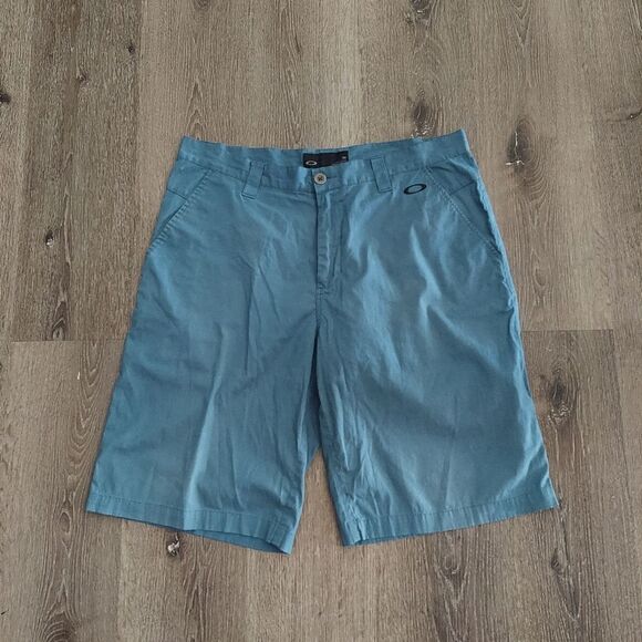 Oakley Men's Blue Shorts Size 36 - Picture 1 of 5